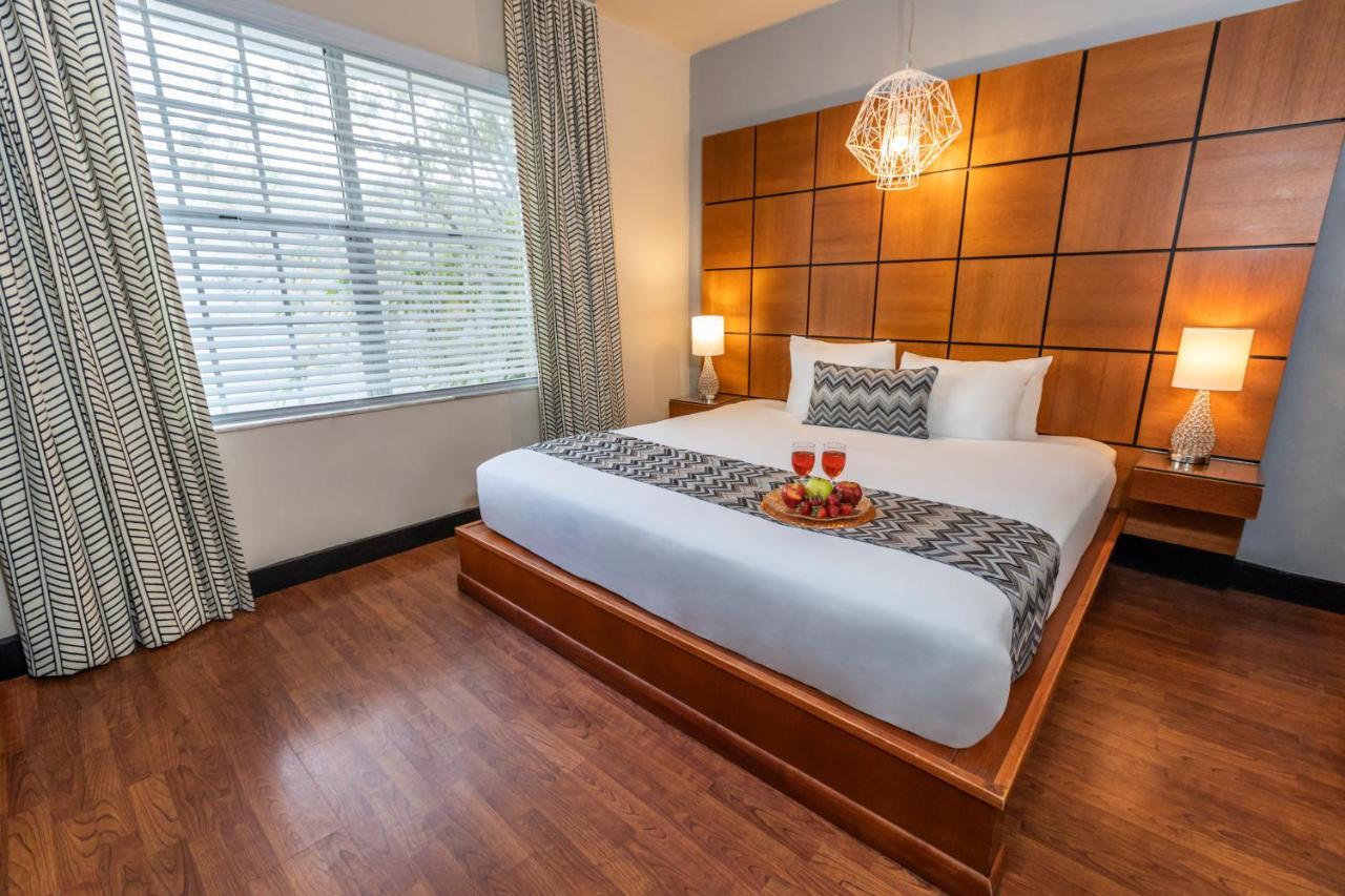 Chesterfield Y Hotel