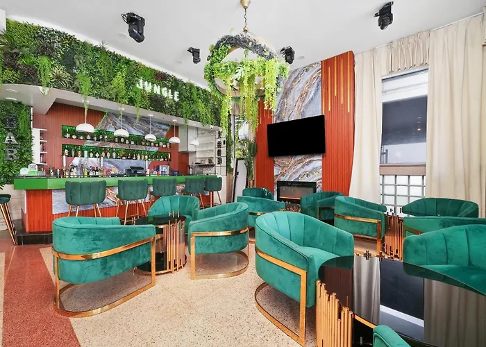 Chesterfield Hotel y Suites