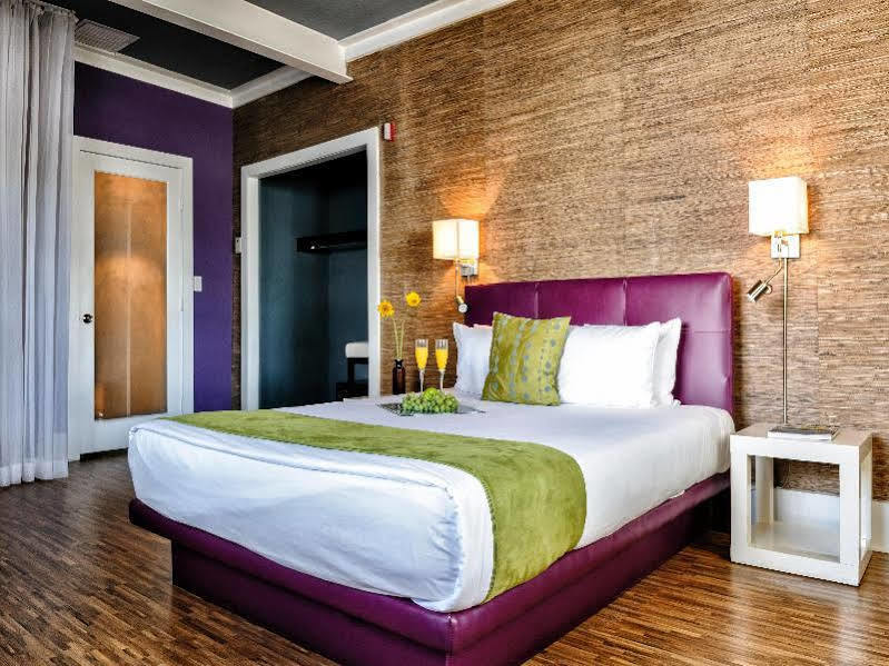 Chesterfield Y Hotel Miami Beach