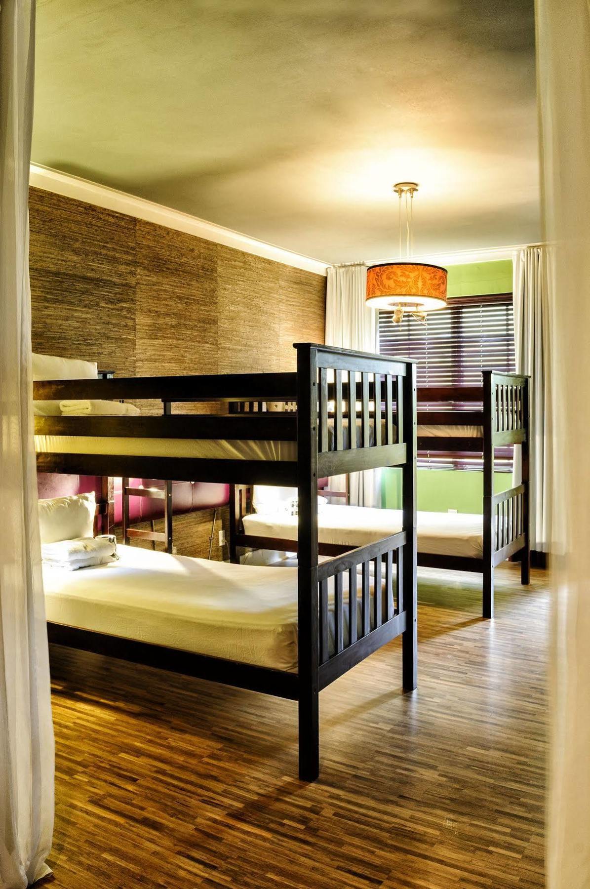 Chesterfield Y Hotel