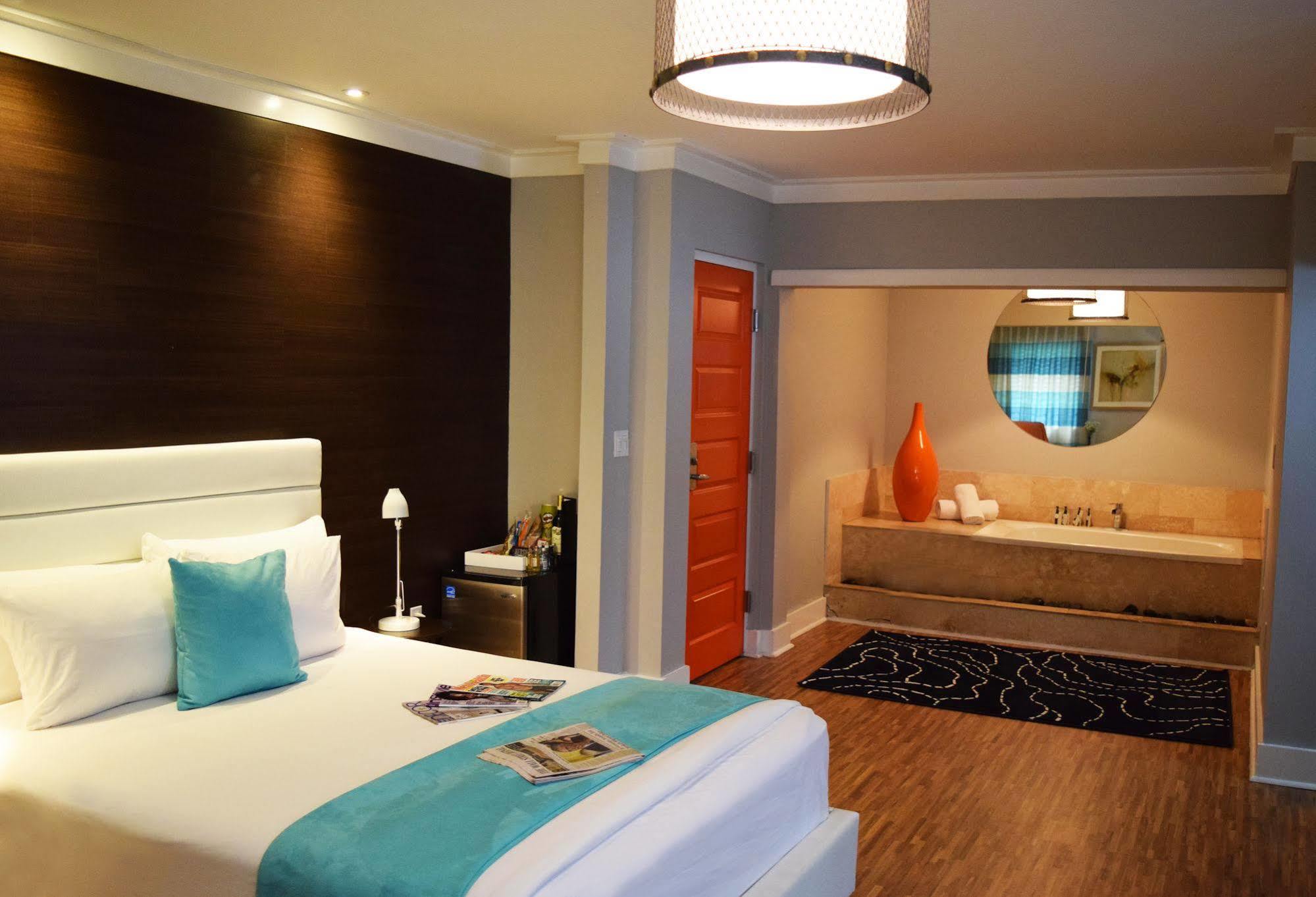 Chesterfield Y Hotel